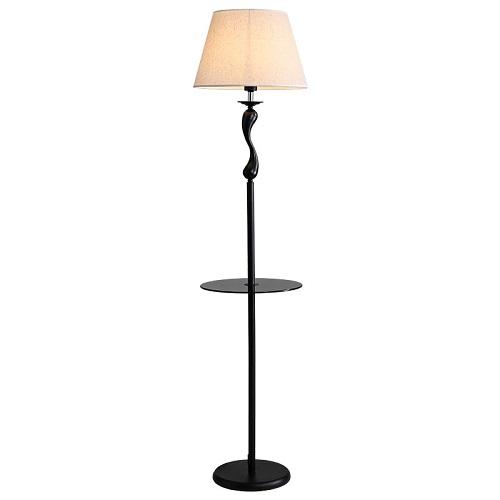 lámpara de pie con mesa de cristal adjunta